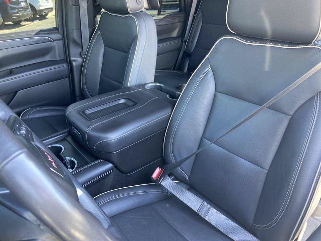 Certified 2021 GMC Yukon SLT w/ SLT Premium Package AWD/4WD image 16