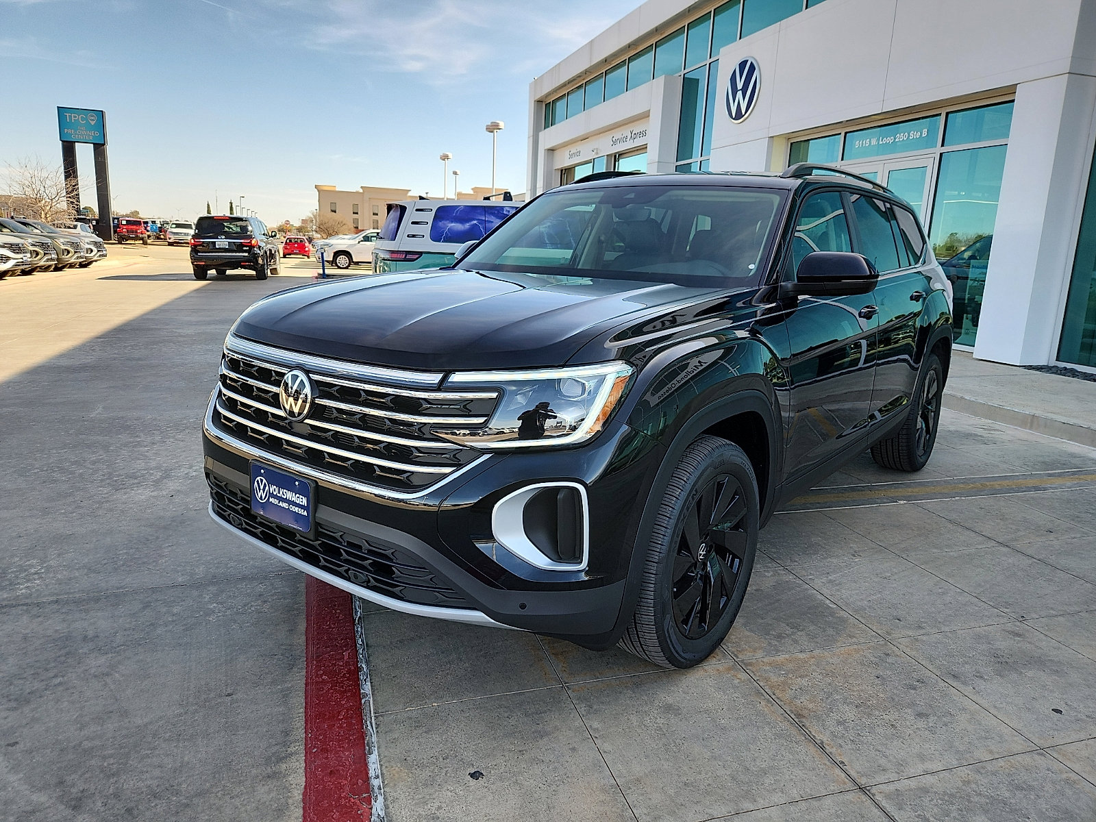 New 2026 Volkswagen Atlas SE FWD image 3