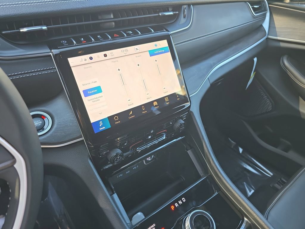 New 2025 Jeep Grand Cherokee L Limited w/ Black Appearance Package image 22