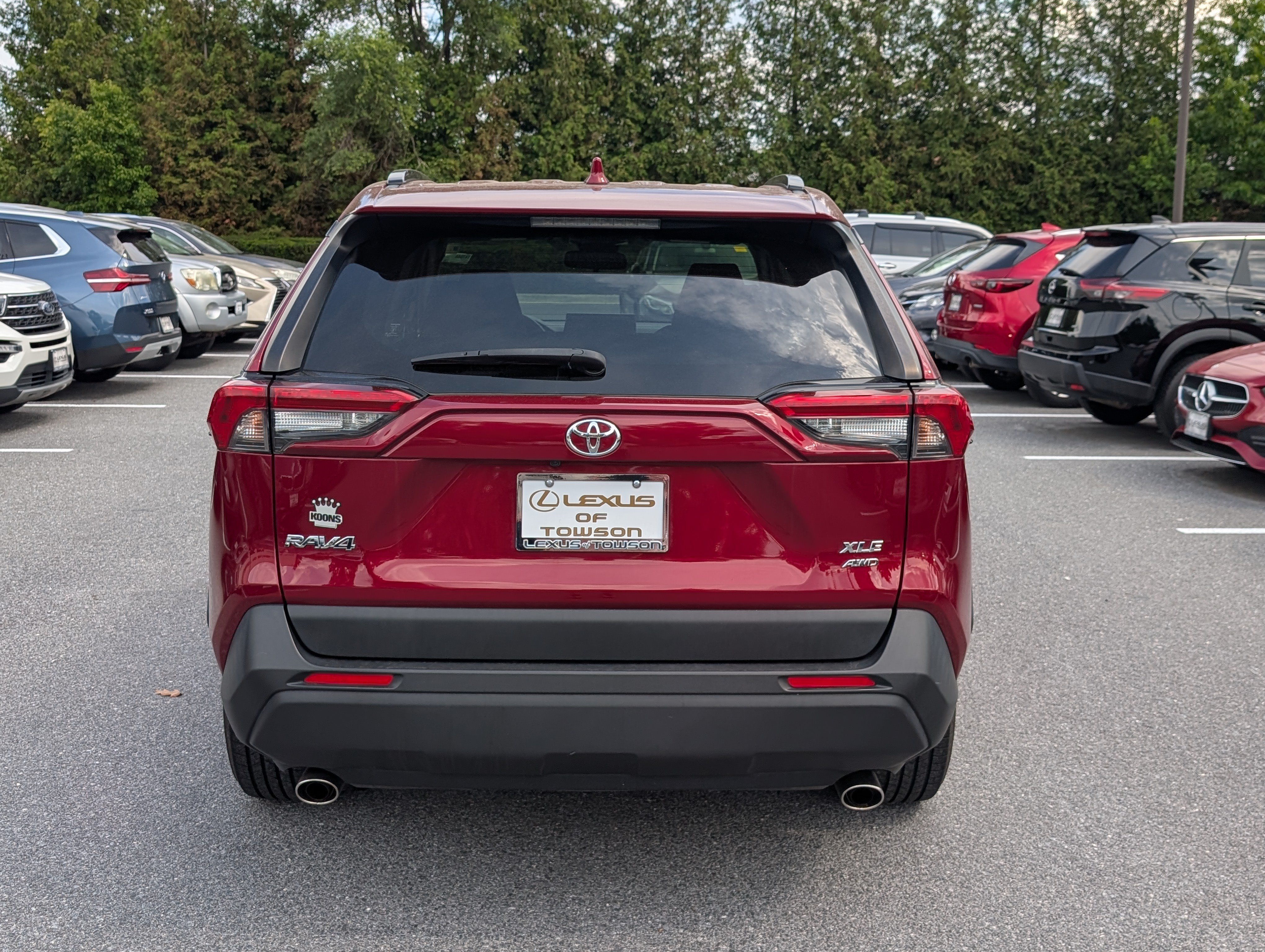 Used 2019 Toyota RAV4 XLE w/ Carpet Mat Package AWD/4WD image 4
