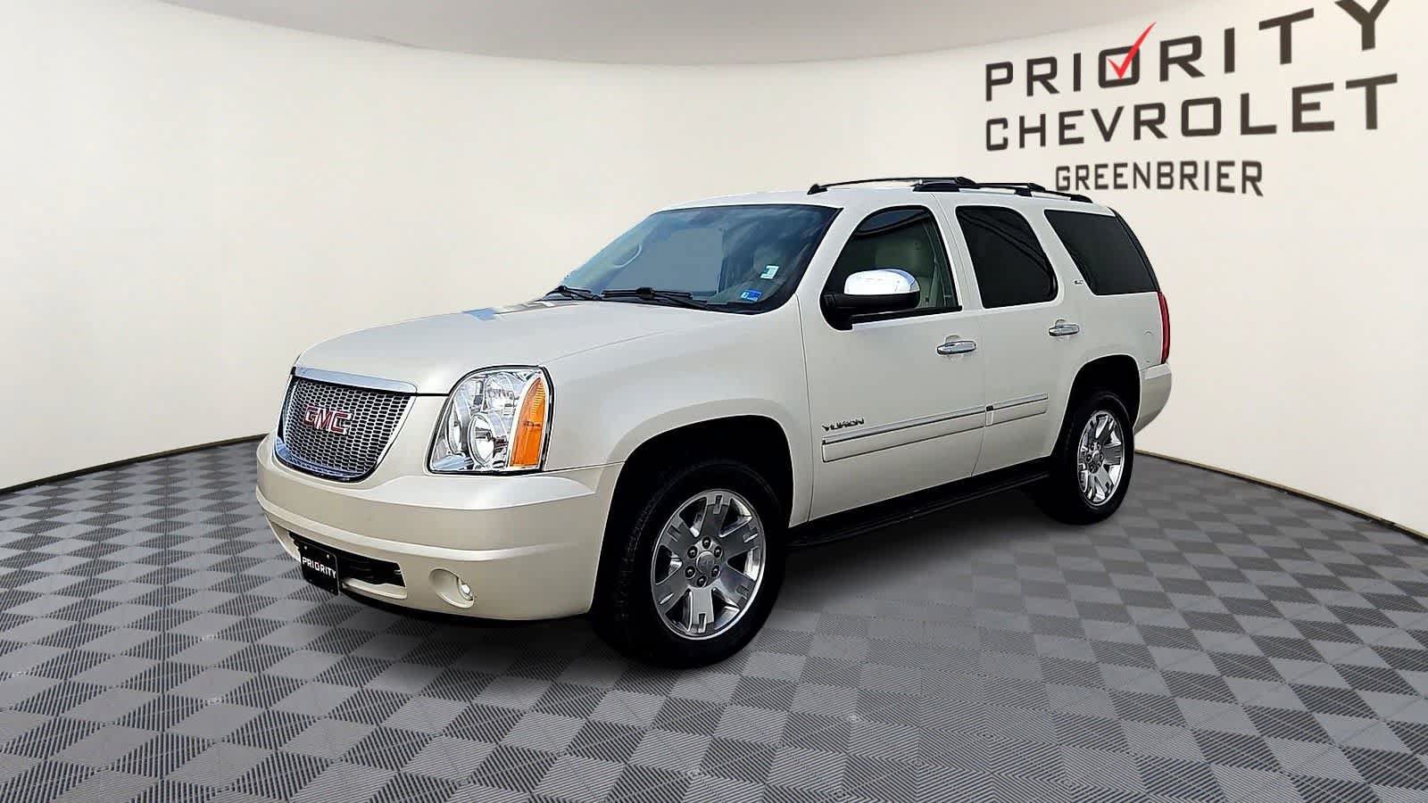 Used 2014 GMC Yukon SLT w/ Texas Edition AWD/4WD image 4