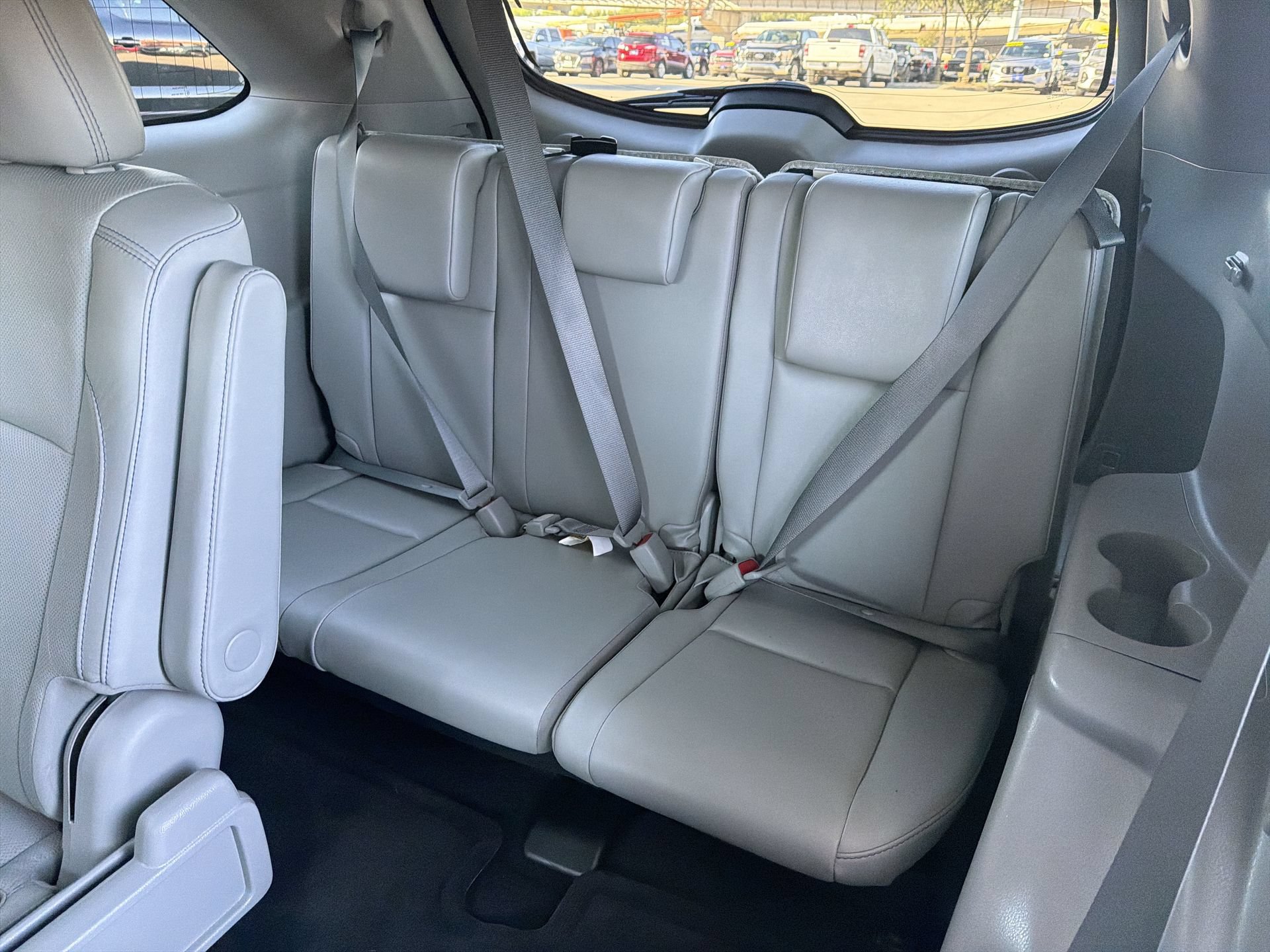 Used 2019 Toyota Highlander Limited FWD image 23