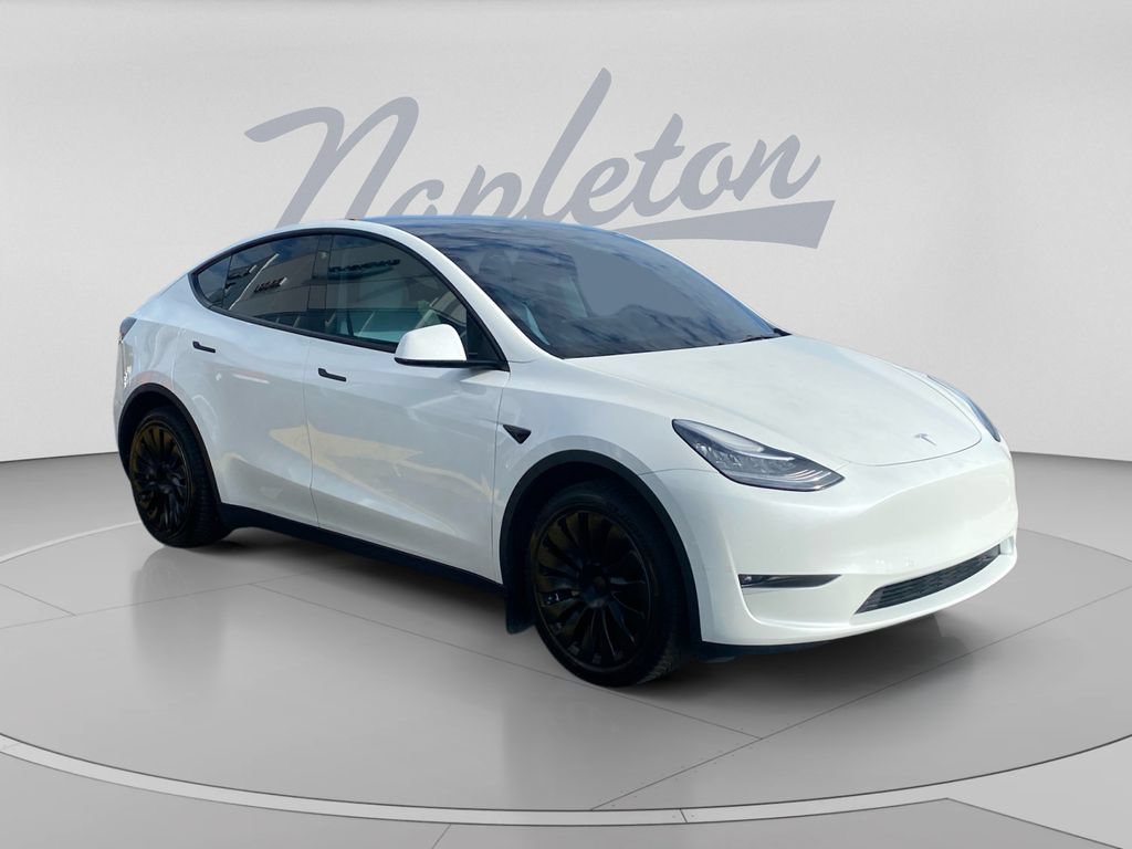 Used 2021 Tesla Model Y Long Range AWD/4WD image 3