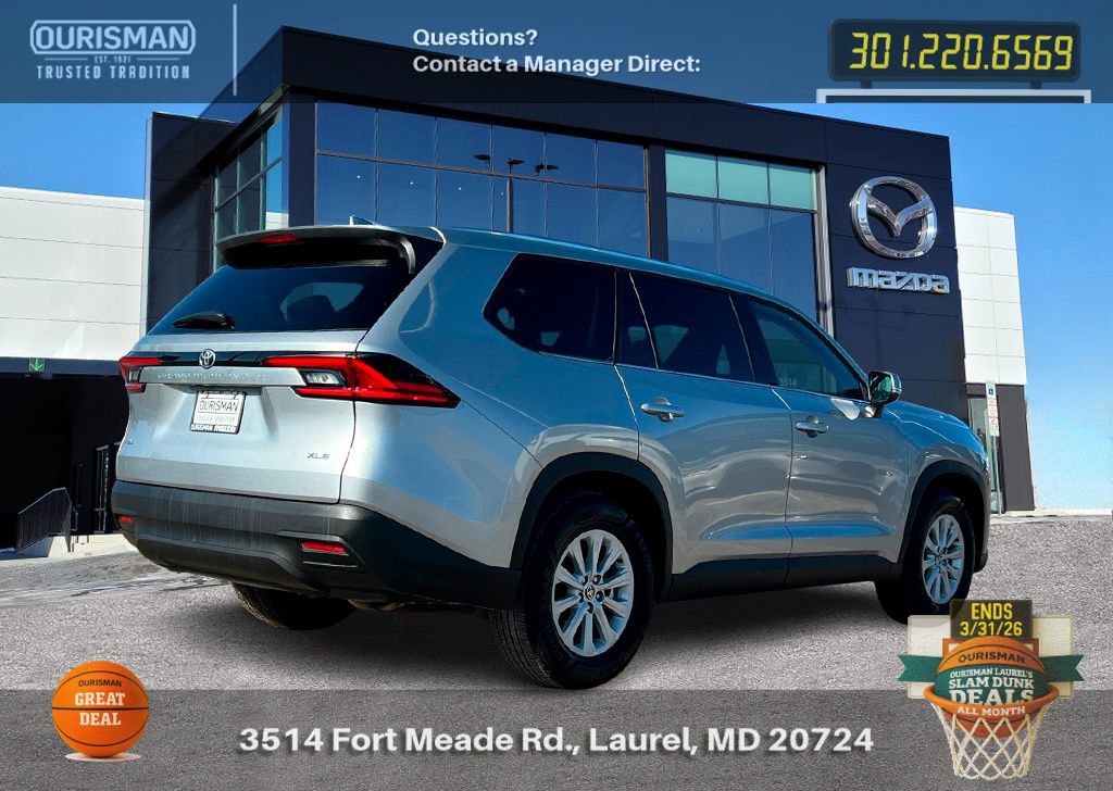 Used 2025 Toyota Grand Highlander AWD image 3