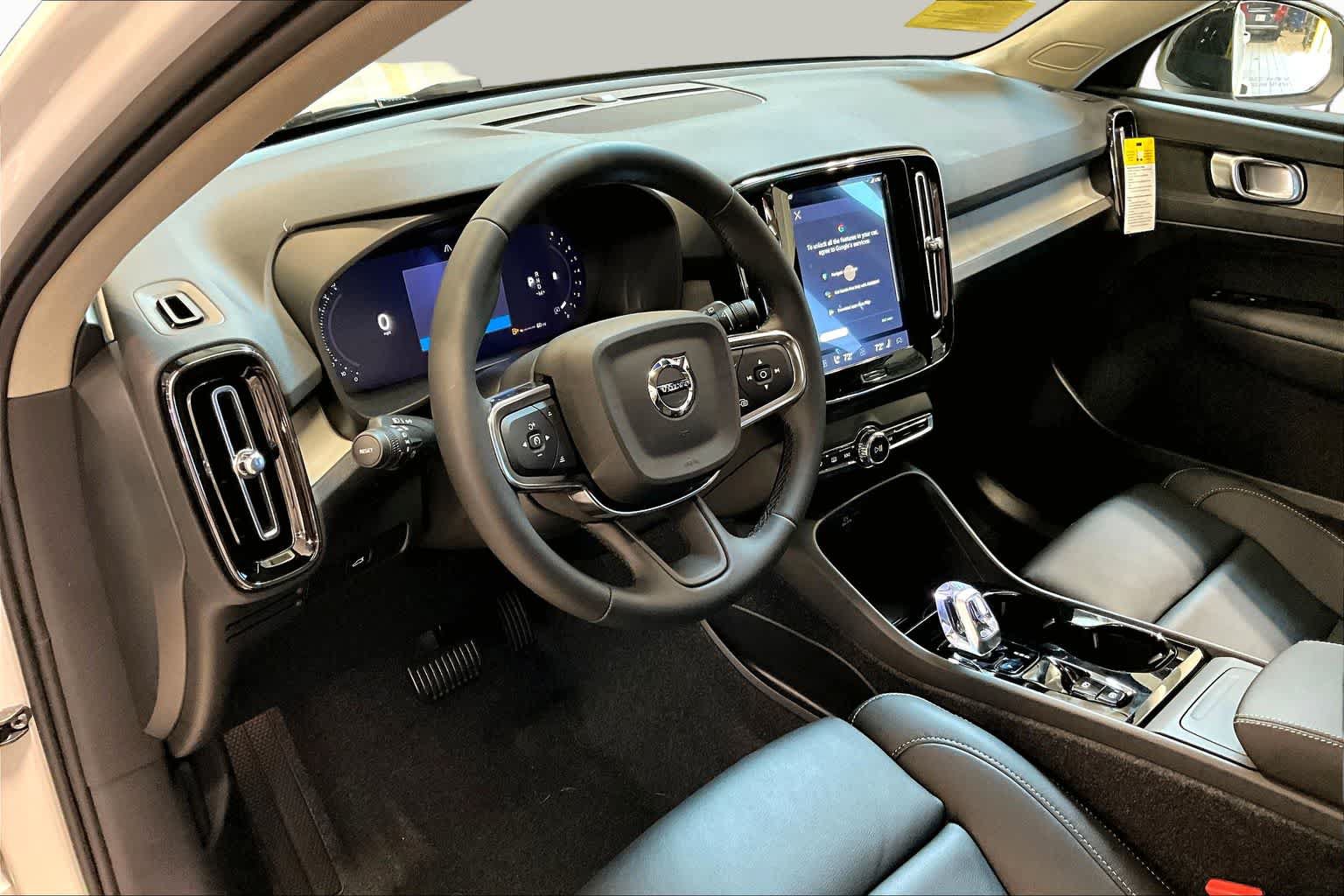 New 2026 Volvo XC40 B5 Plus w/ Protection Package Premier AWD/4WD image 9
