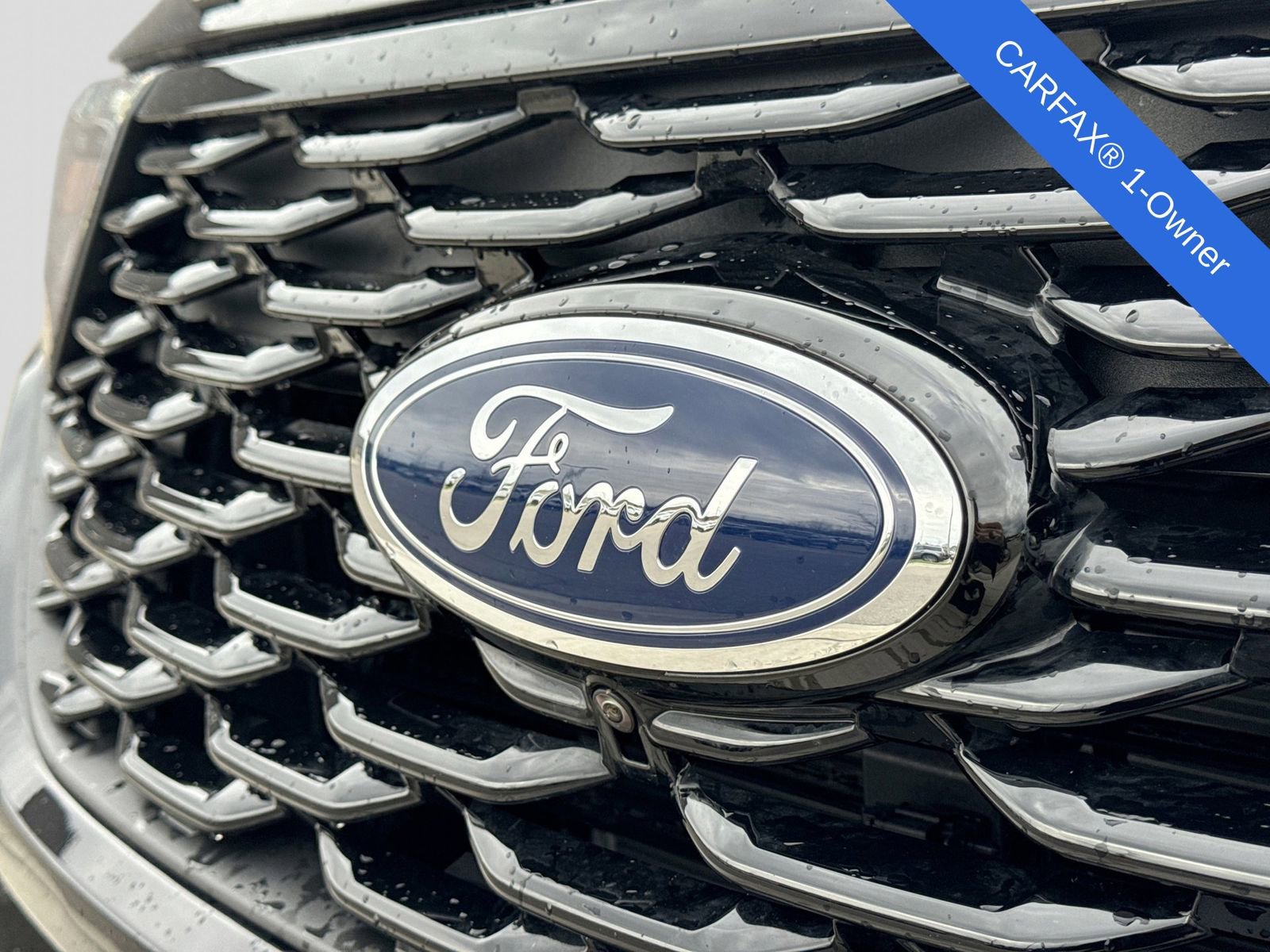 Used 2024 Ford Explorer ST-Line w/ Class IV Trailer Tow Package AWD/4WD image 14