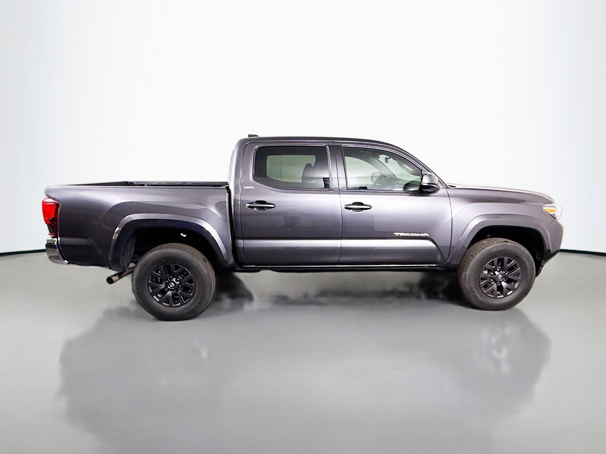 Used 2023 Toyota Tacoma SR image 11