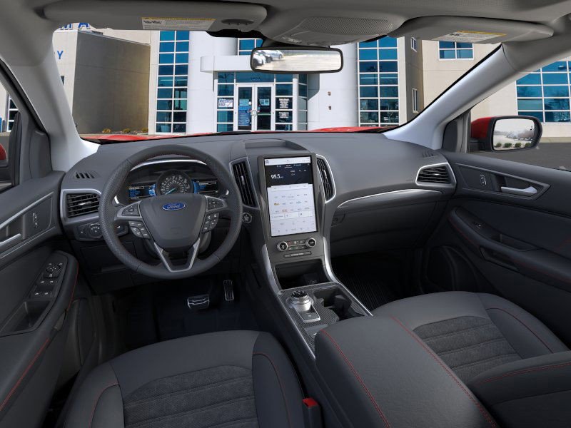 New 2024 Ford Edge ST-Line w/ Class II Trailer Tow Package image 31