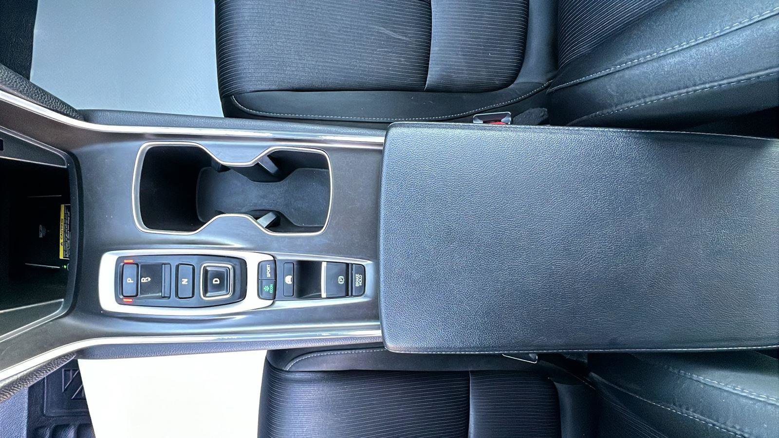 Used 2021 Honda Accord EX image 25