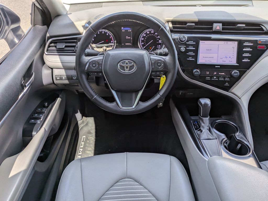 Used 2020 Toyota Camry SE image 18