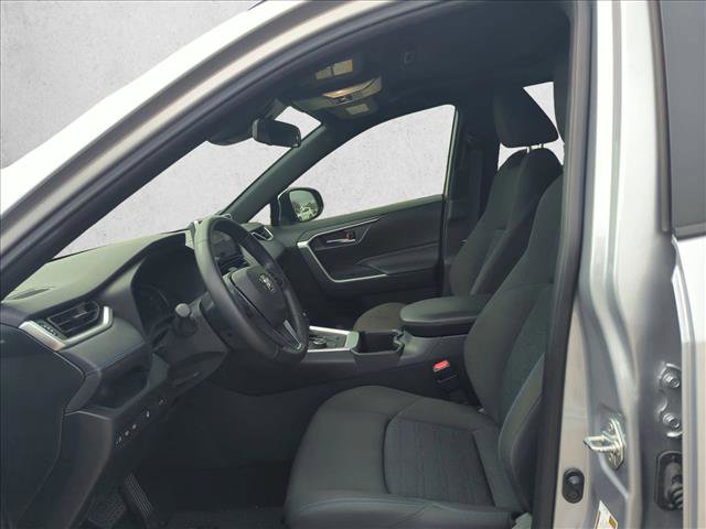Used 2024 Toyota RAV4 SE w/ Convenience Package image 14