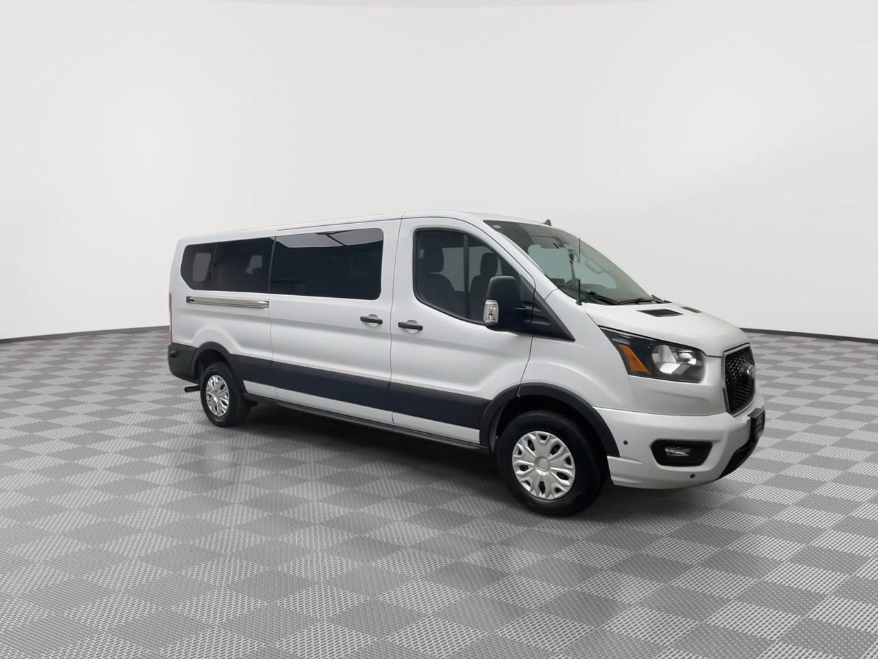 Certified 2024 Ford Transit 350 XLT image 38