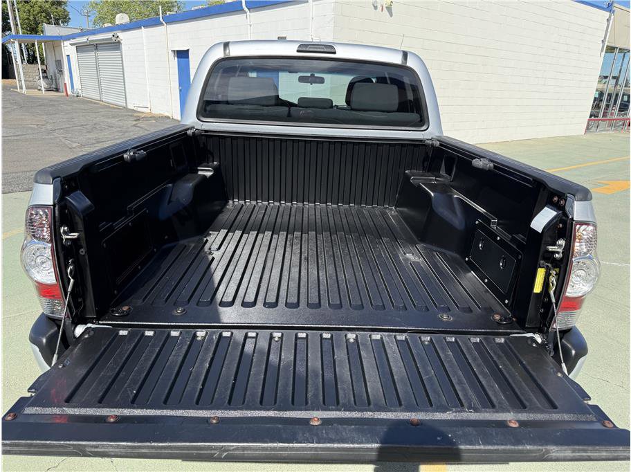 Used 2010 Toyota Tacoma PreRunner RWD image 16