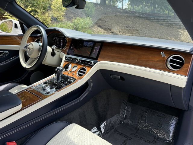 Used 2023 Bentley Continental GT V8 image 2