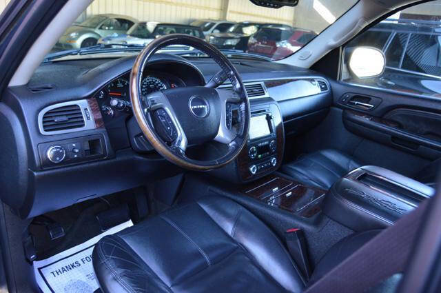 Used 2008 GMC Yukon XL Denali image 14
