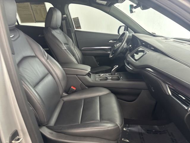 Used 2021 Cadillac XT4 Luxury w/ Driver Awareness Package image 25