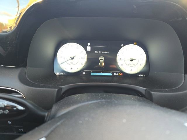 Used 2023 Hyundai Palisade Limited image 19