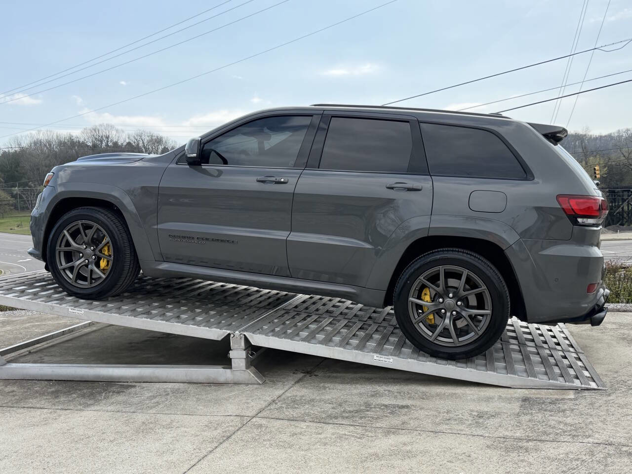 Used 2020 Jeep Grand Cherokee Trackhawk AWD/4WD image 24