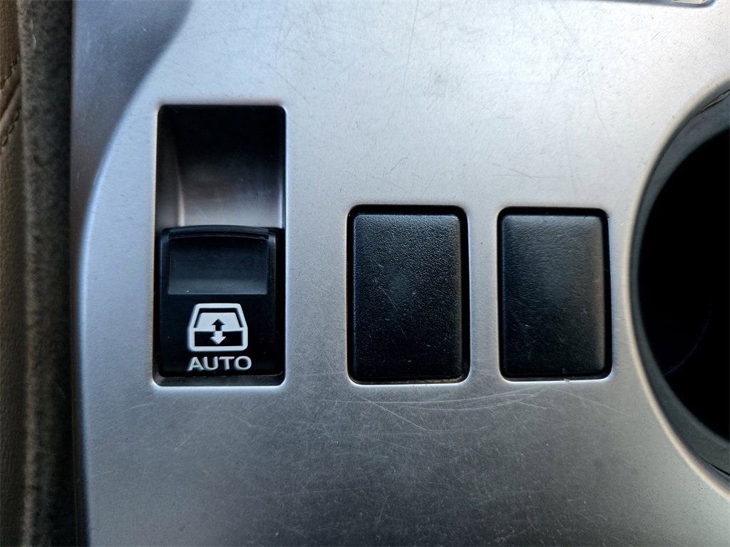 Used 2015 Toyota 4Runner Limited image 23