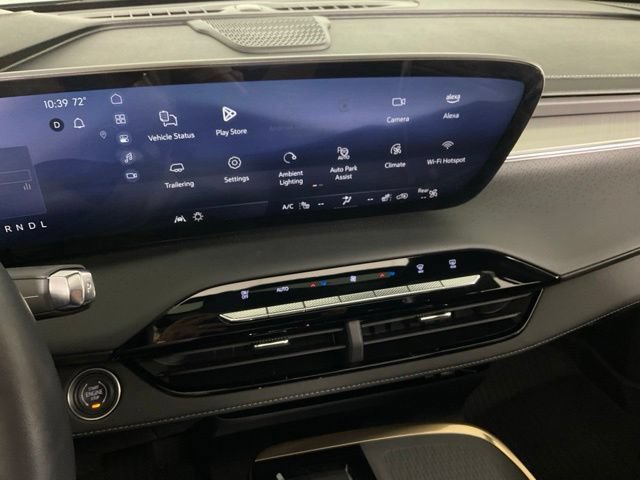 Used 2025 Buick Enclave Avenir w/ Super Cruise Package AWD/4WD image 22