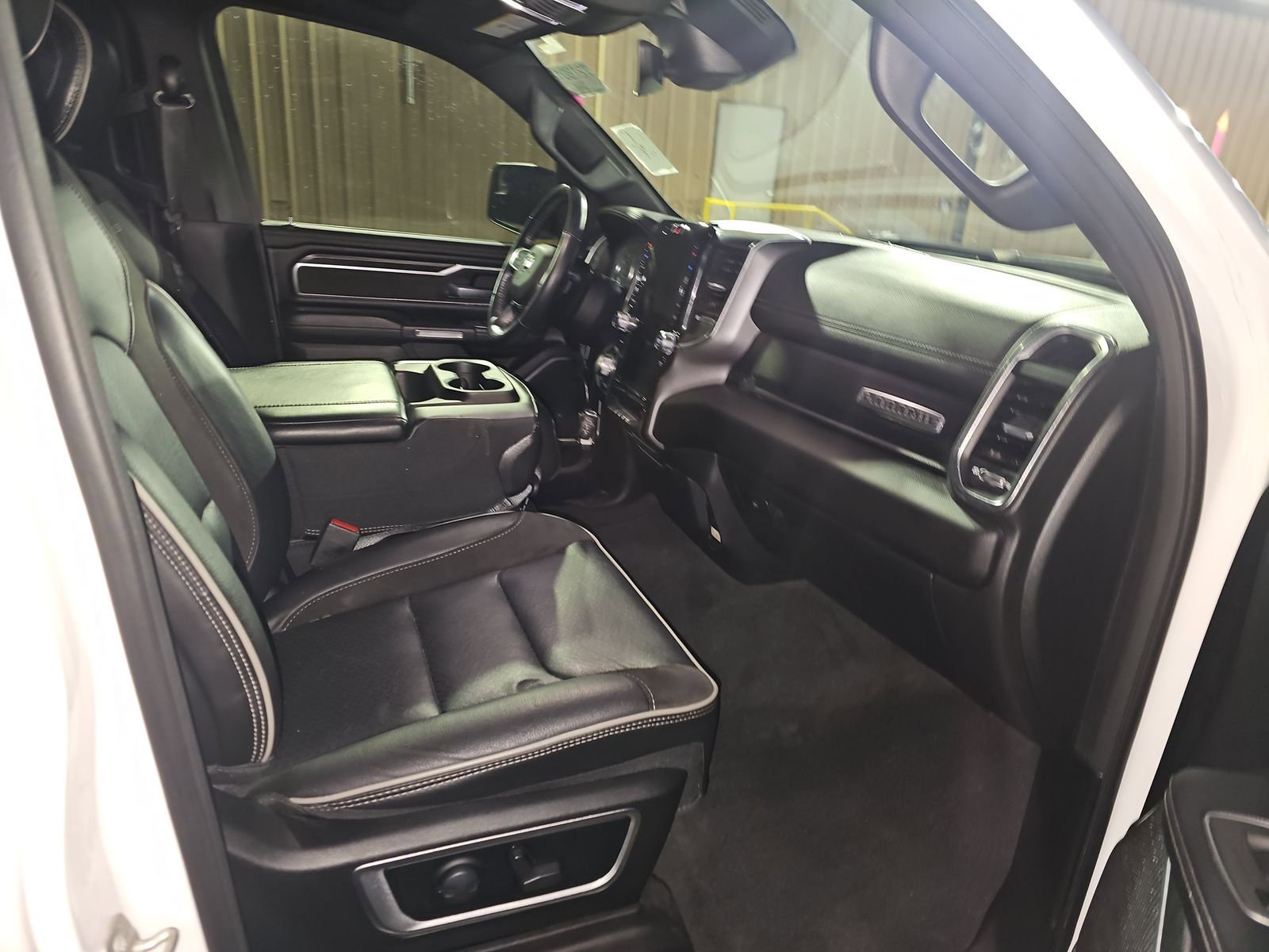 Used 2023 RAM 1500 Laramie image 8