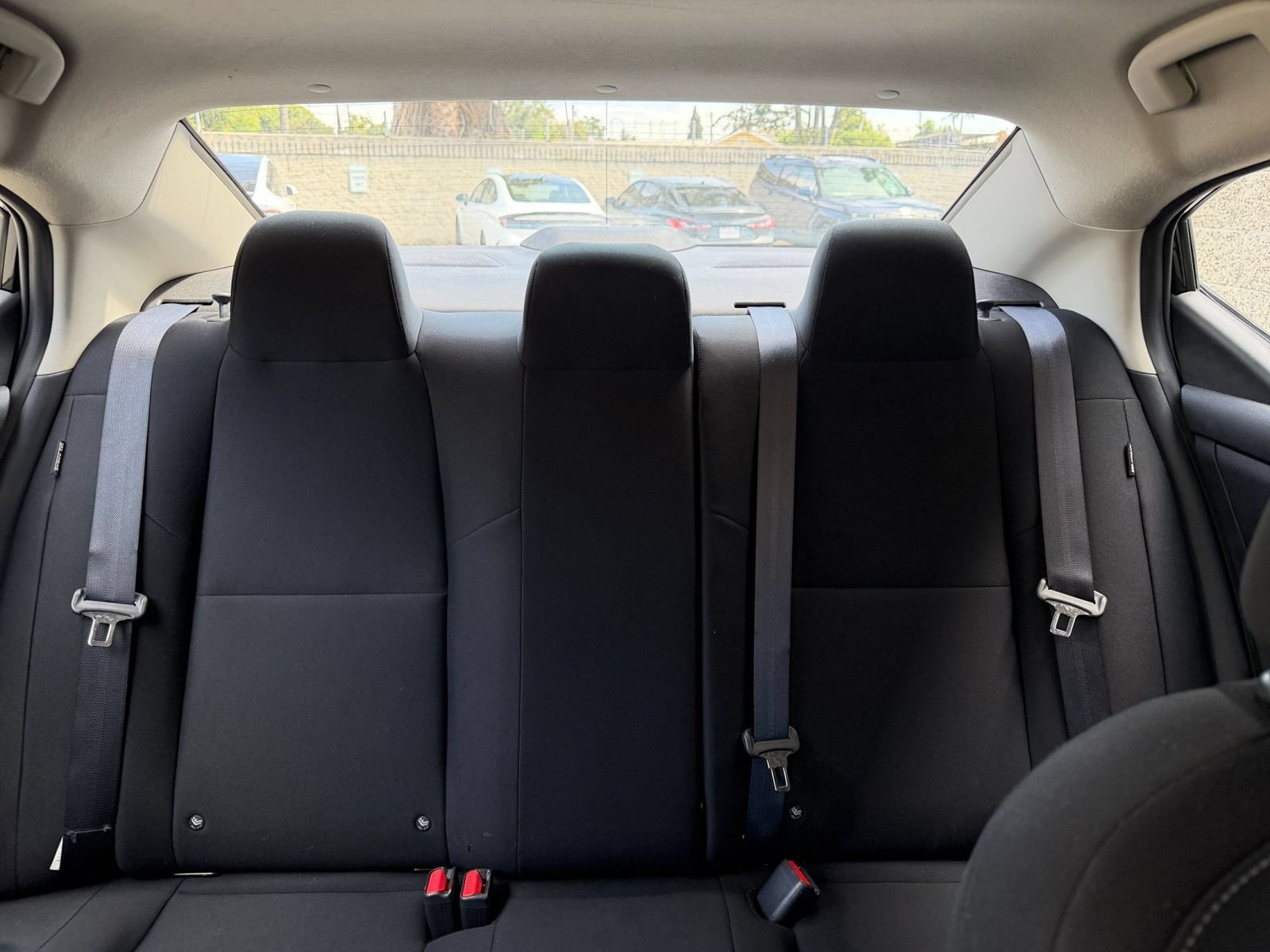Used 2025 Nissan Sentra S FWD image 35