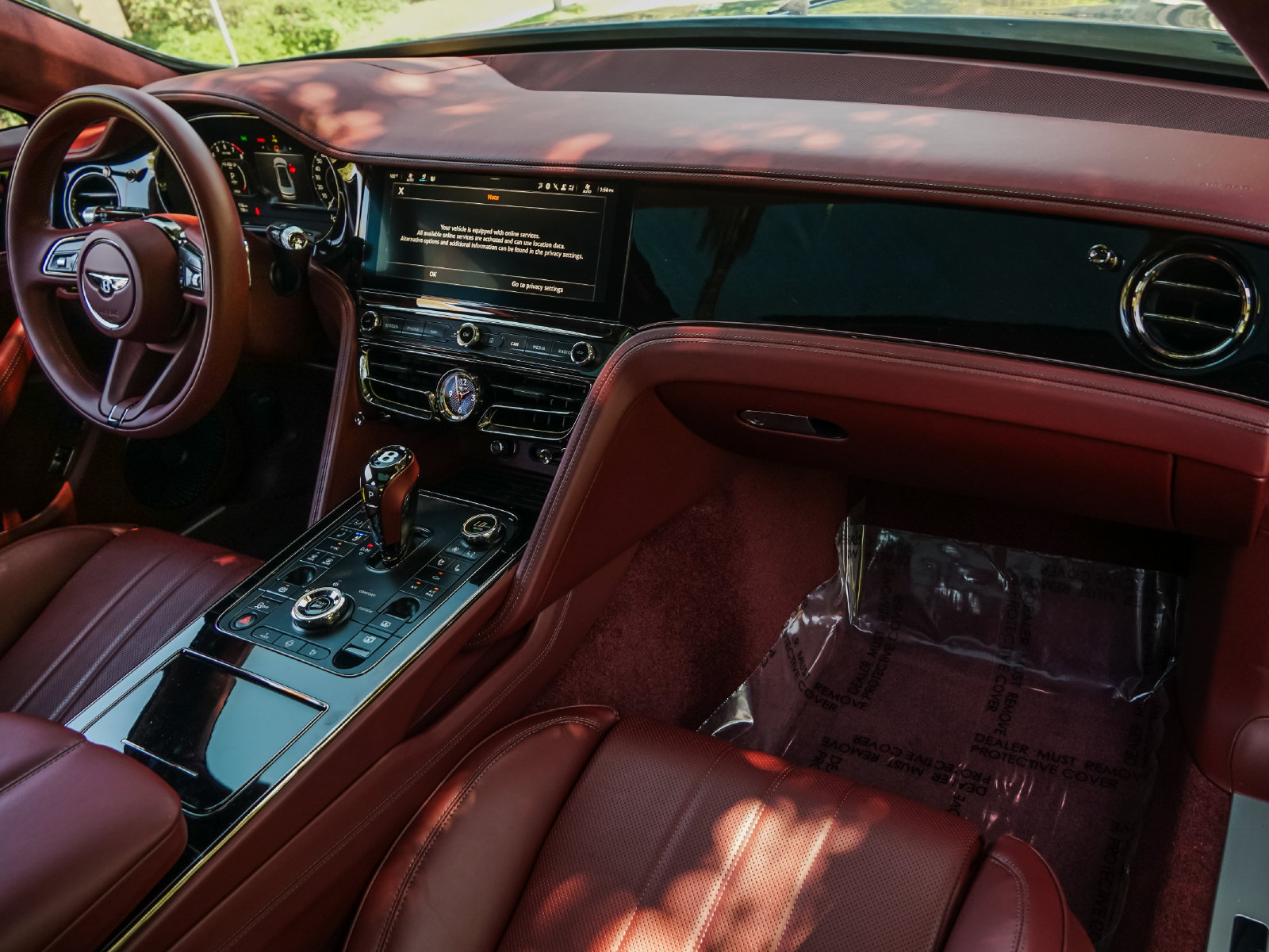 New 2025 Bentley Flying Spur Plug-In Hybrid AWD/4WD image 2