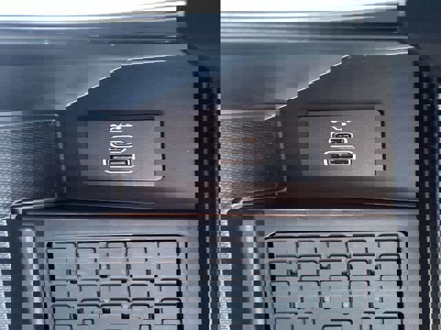 Used 2025 Ford F150 Raptor image 33