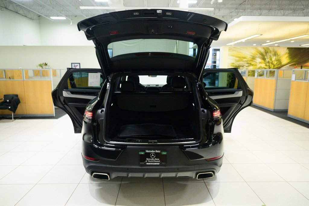 Used 2025 Porsche Cayenne image 21