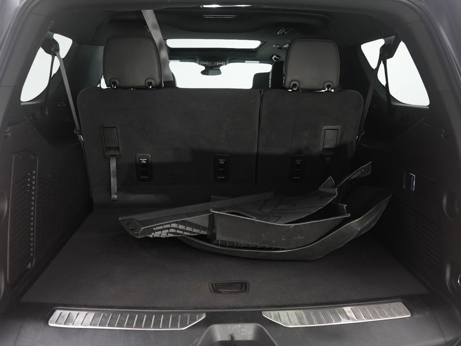 Used 2024 Chevrolet Suburban Z71 AWD/4WD image 12