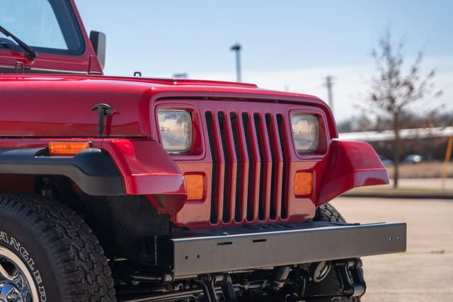 Used 1993 Jeep Wrangler S image 16
