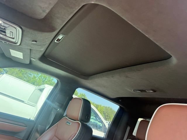 Used 2025 GMC Sierra 3500 Denali Ultimate AWD/4WD image 10