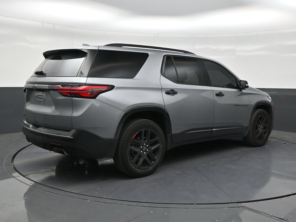 Used 2023 Chevrolet Traverse Premier w/ Redline Edition FWD image 5