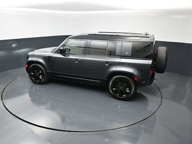 Used 2023 Land Rover Defender 110 X-Dynamic SE AWD/4WD image 16