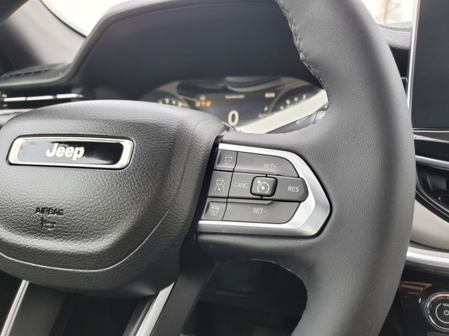 Certified 2023 Jeep Compass Limited image 13