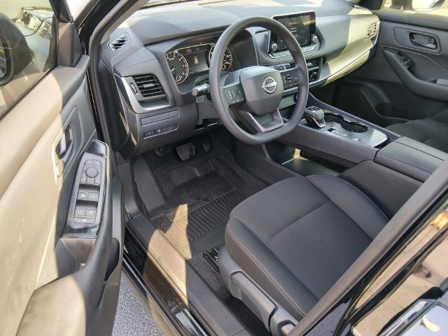 Certified 2026 Nissan Rogue S FWD image 9