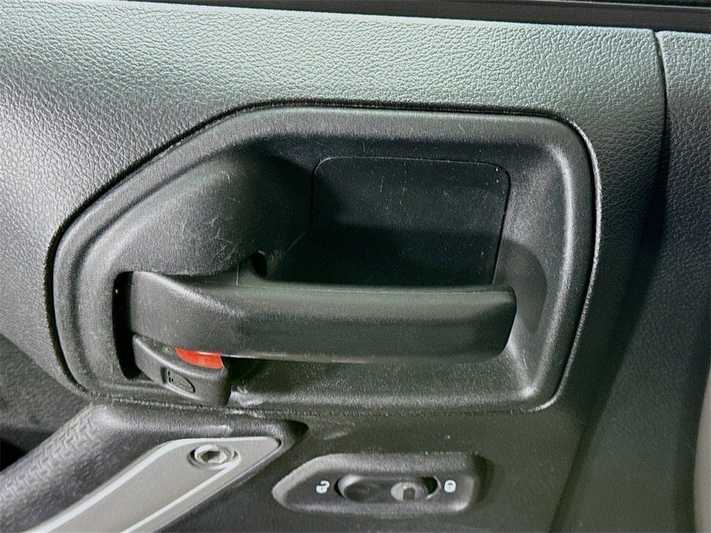 Used 2017 Jeep Wrangler Unlimited Sahara w/ Connectivity Group image 20