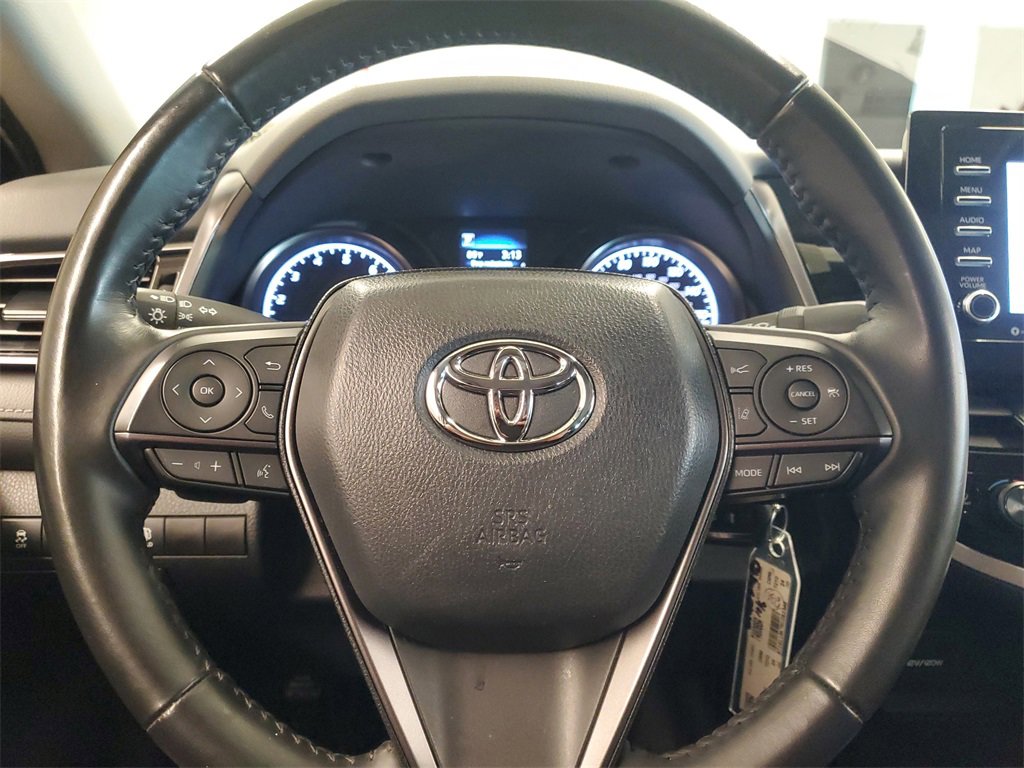 Used 2024 Toyota Camry SE image 21