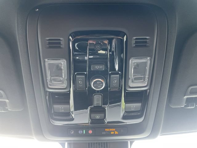 New 2026 Chevrolet Suburban High Country w/ Sun And Tow Package AWD/4WD image 18