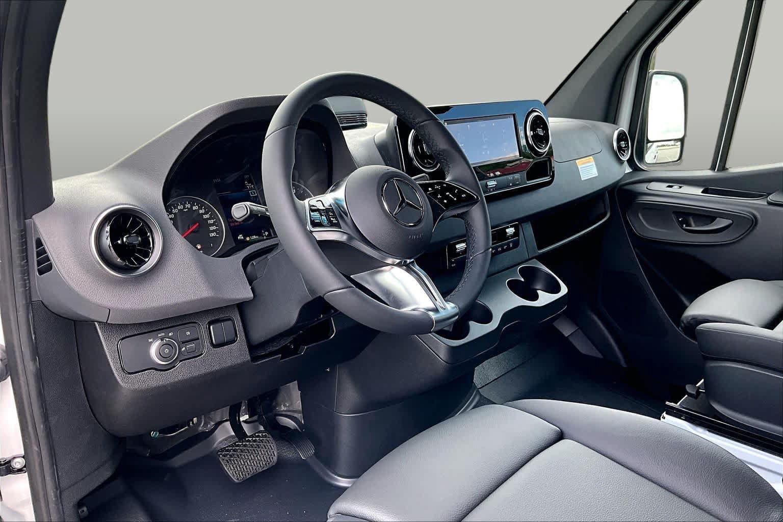 New 2026 Mercedes-Benz Sprinter 2500 image 9