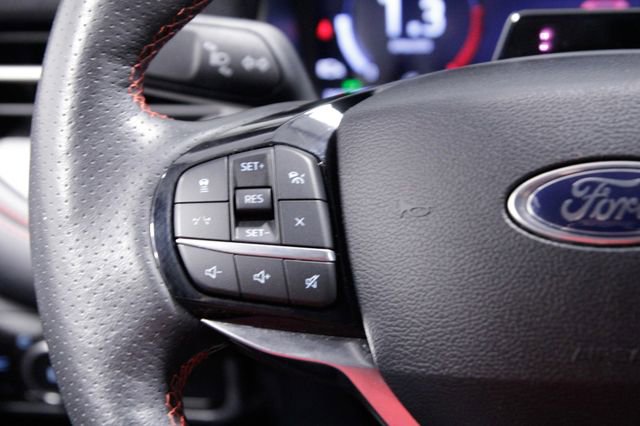 Used 2025 Ford Explorer ST-Line w/ ST-Line Street Pack AWD/4WD image 26