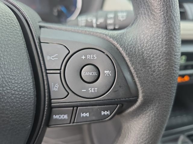 Used 2024 Toyota RAV4 XLE w/ Convenience Package image 18