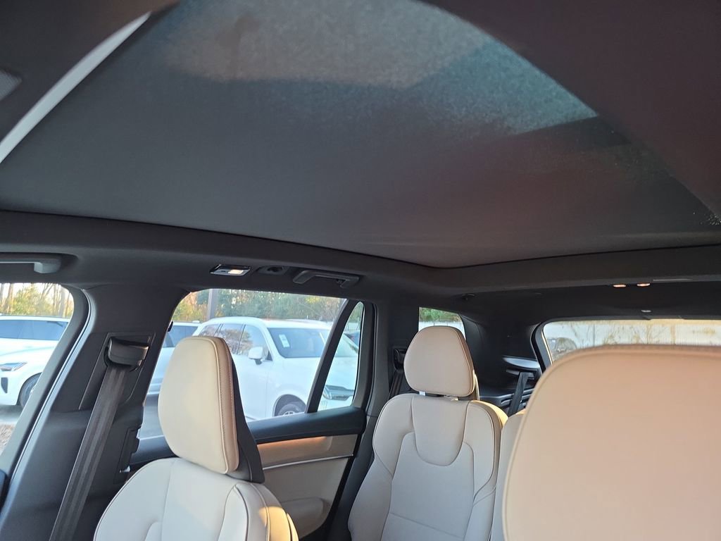 New 2026 Volvo XC90 B6 Plus image 34