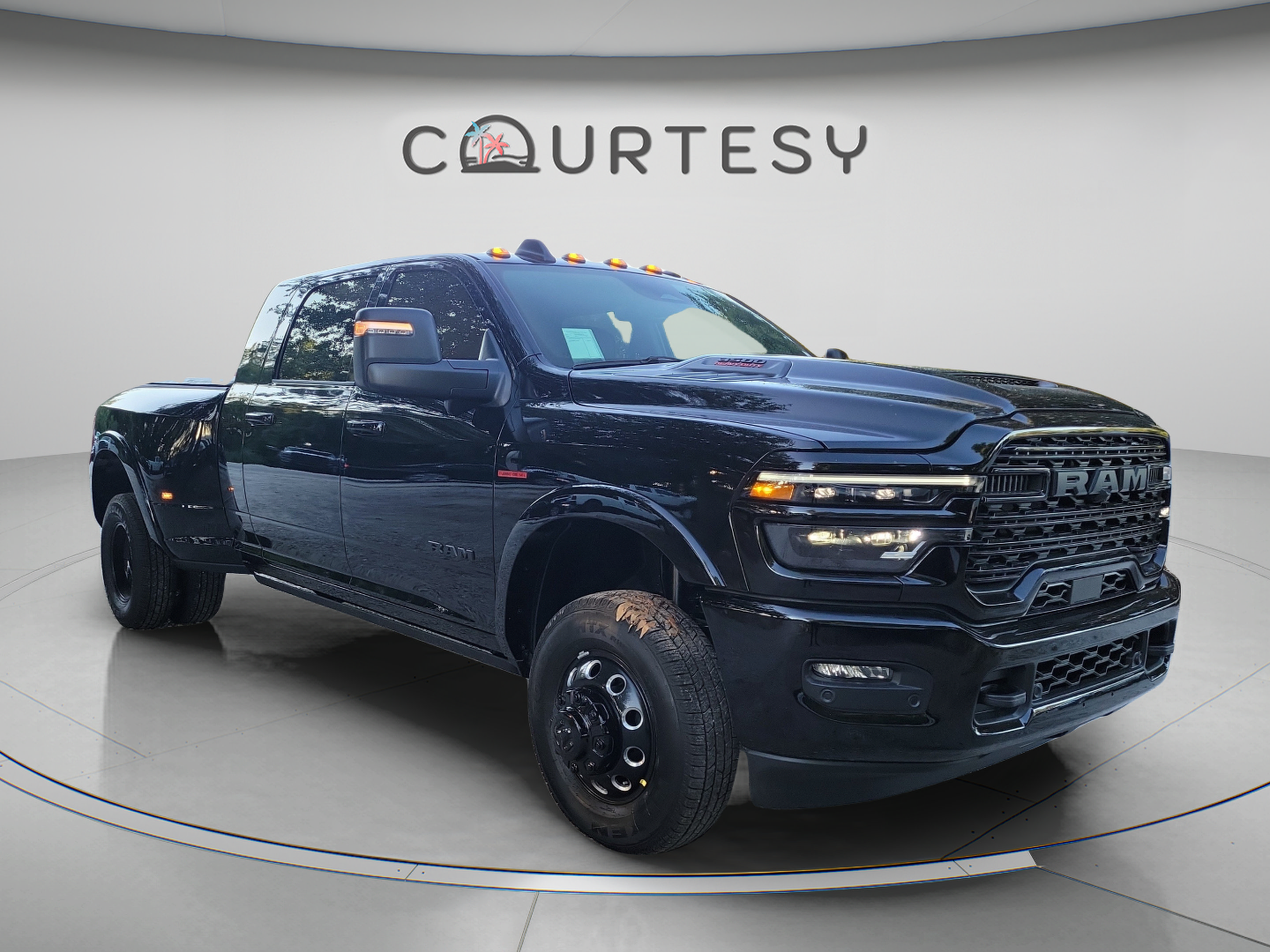 New 2026 RAM 3500 Limited AWD/4WD image 4