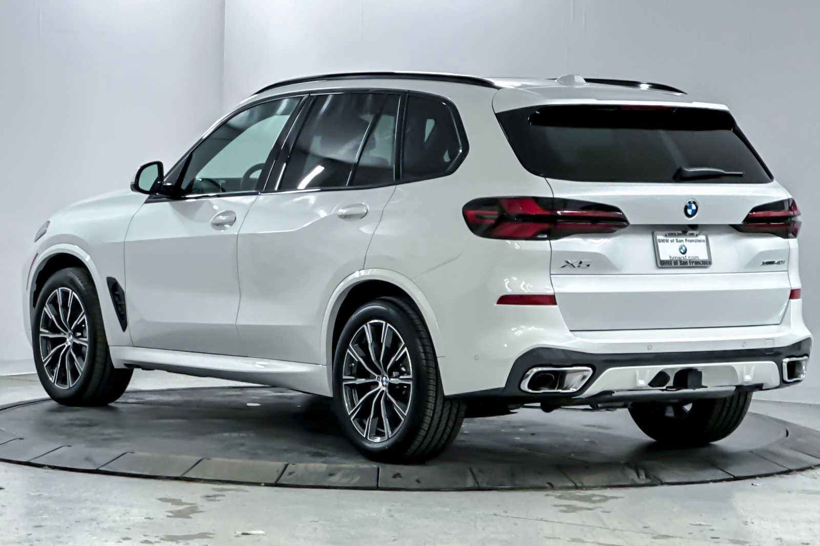 New 2026 BMW X5 xDrive40i w/ Executive Package image 6