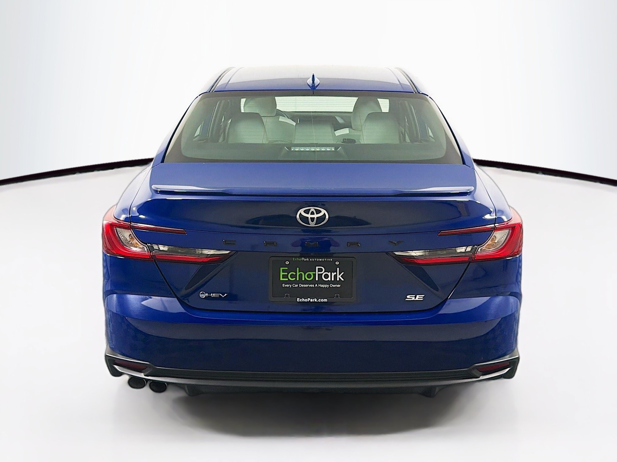 Used 2026 Toyota Camry SE FWD image 7