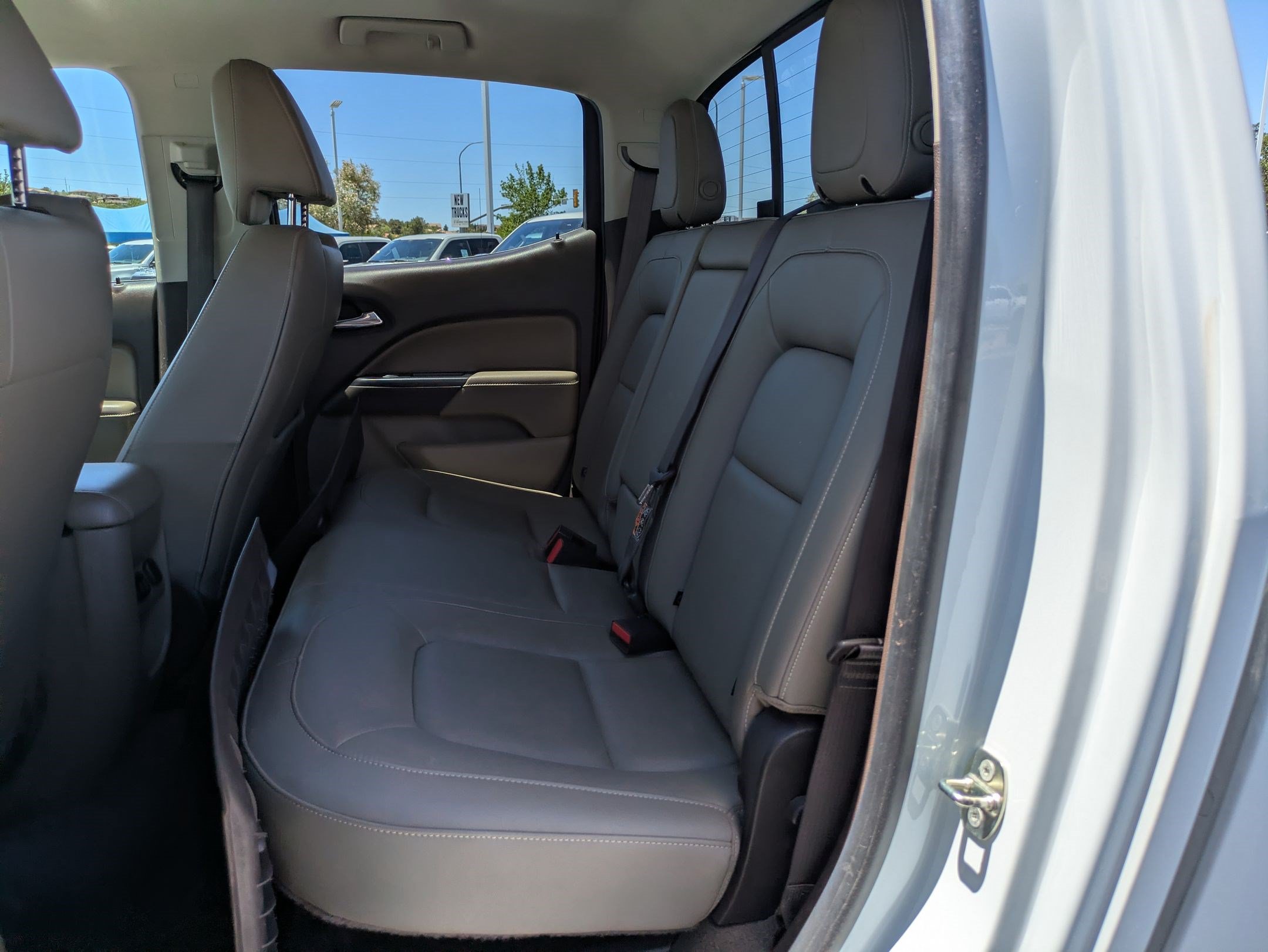 Used 2018 GMC Canyon SLT AWD/4WD image 26