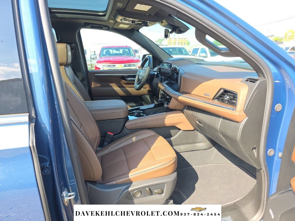 Used 2026 Chevrolet Tahoe High Country w/ Sun And Tow Package AWD/4WD image 37