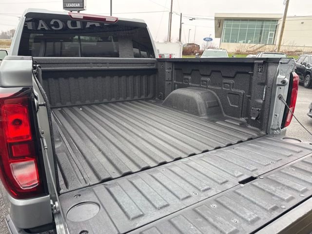 Used 2025 GMC Sierra 1500 Elevation image 14