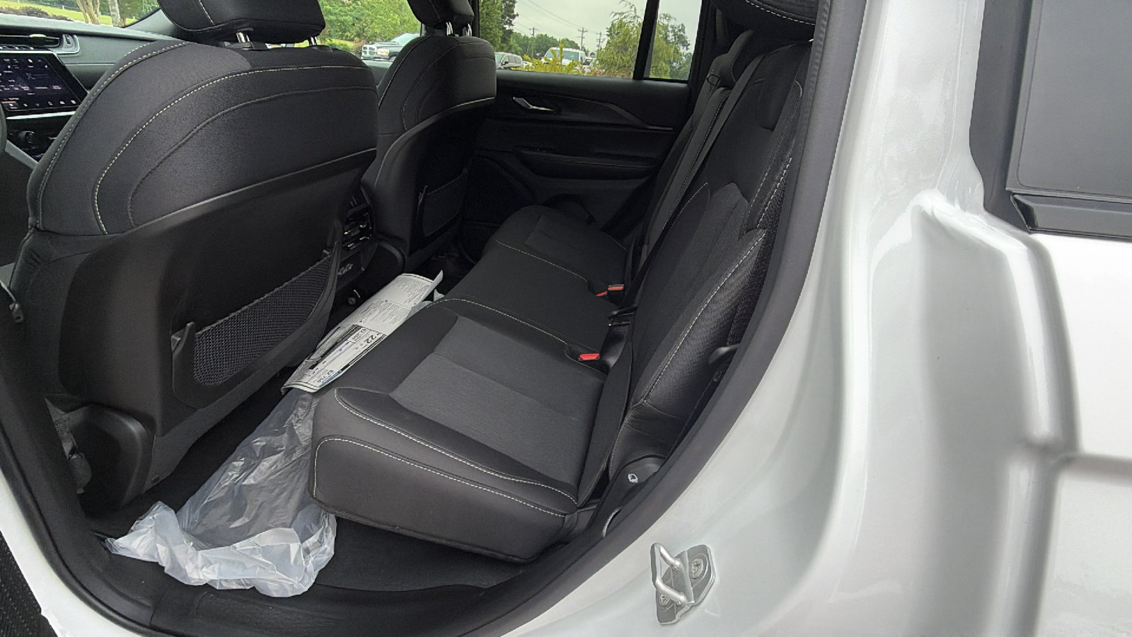 New 2026 Jeep Grand Cherokee Laredo RWD image 19